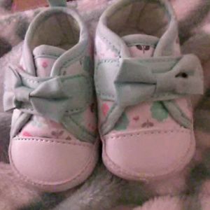 Newborn shoes